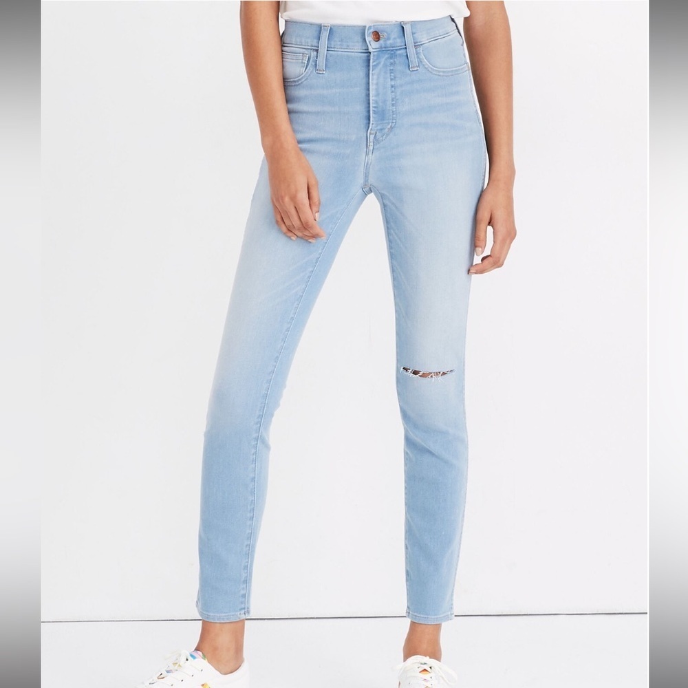Madewell Light Blue High-Rise Skinny Jeans - Picture 3 of 15